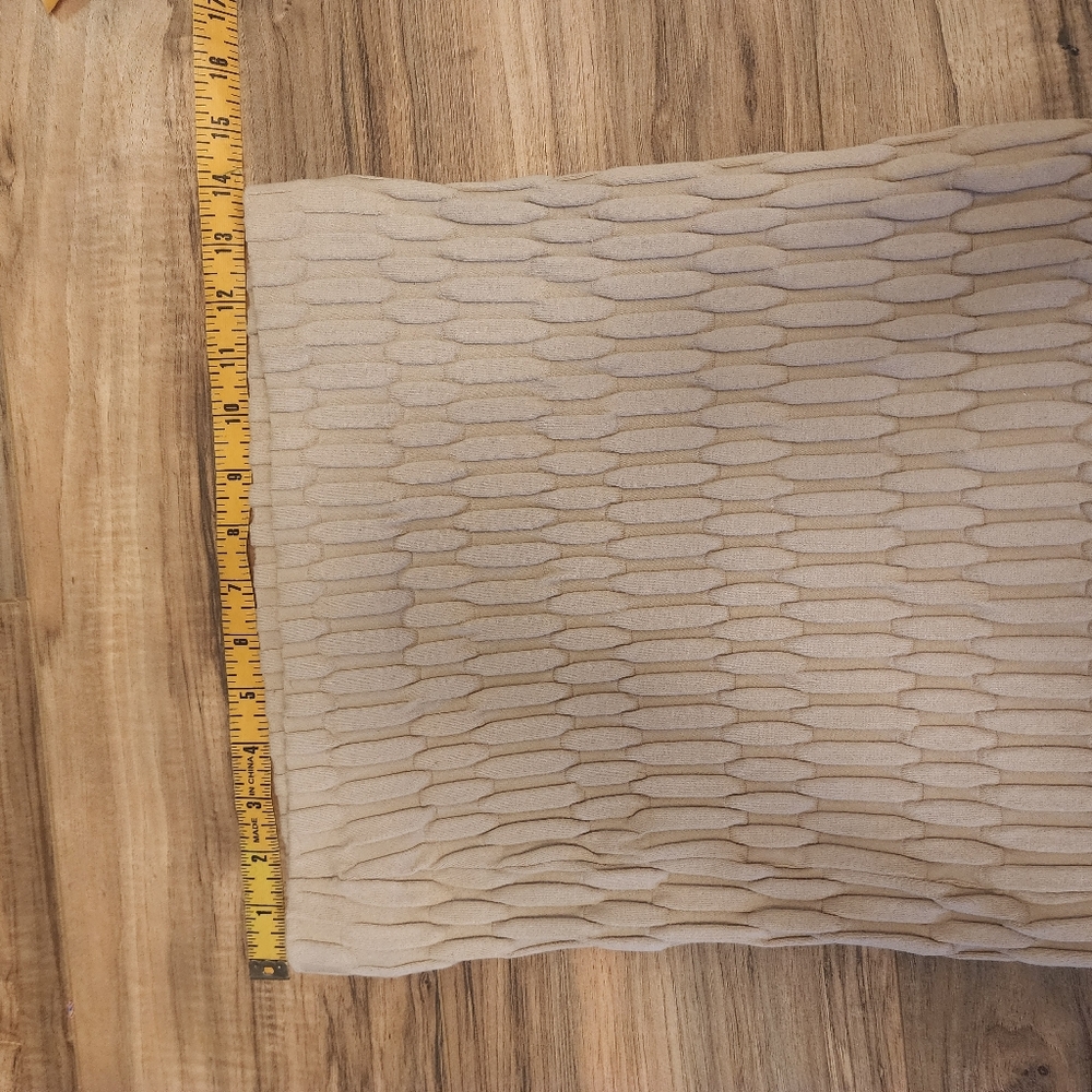 Skirt - Picture 3 of 4